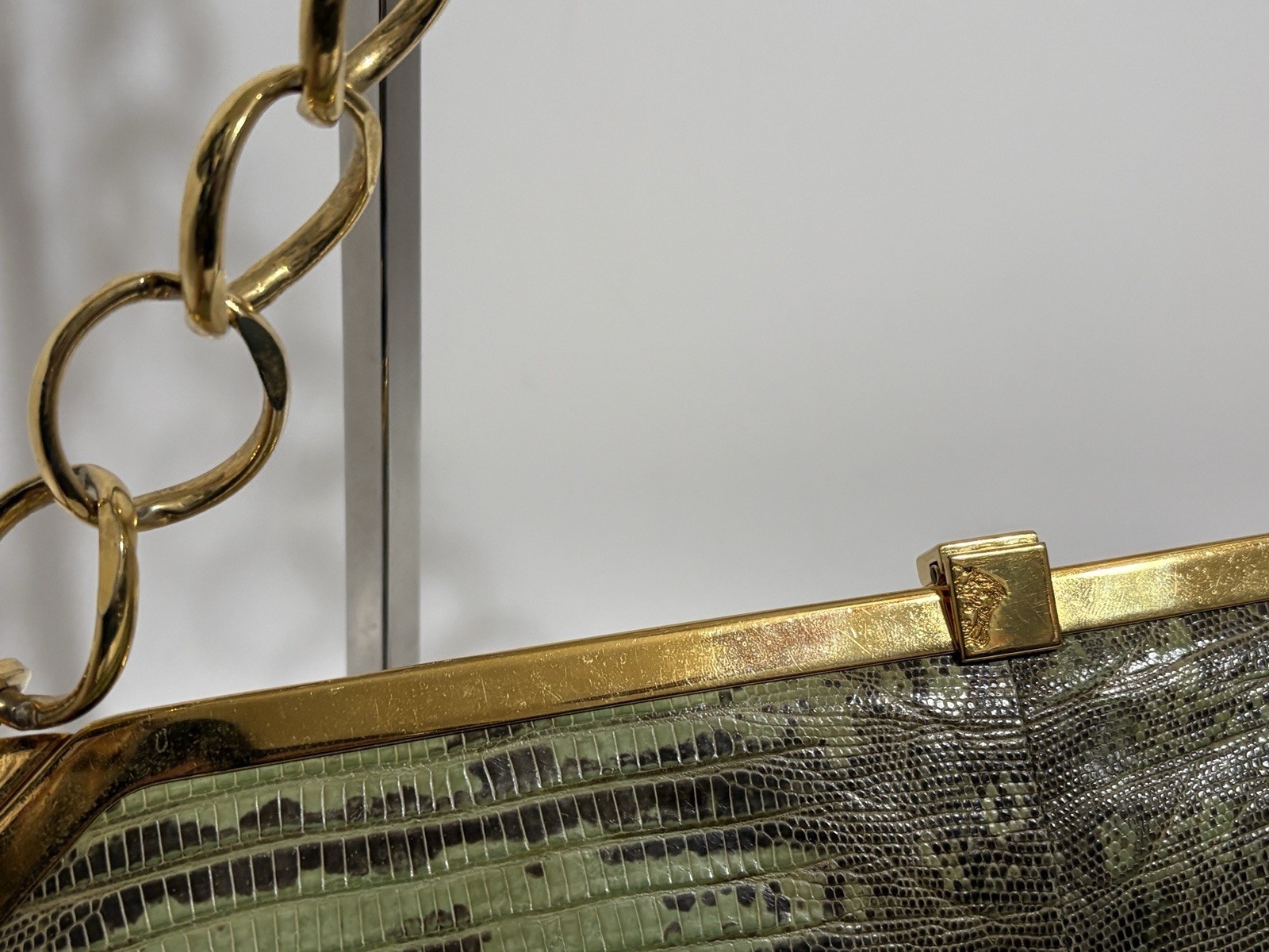 Vtg Gianni Versace Green Lizard Leather Gold Chain Strap Shoulder Bag