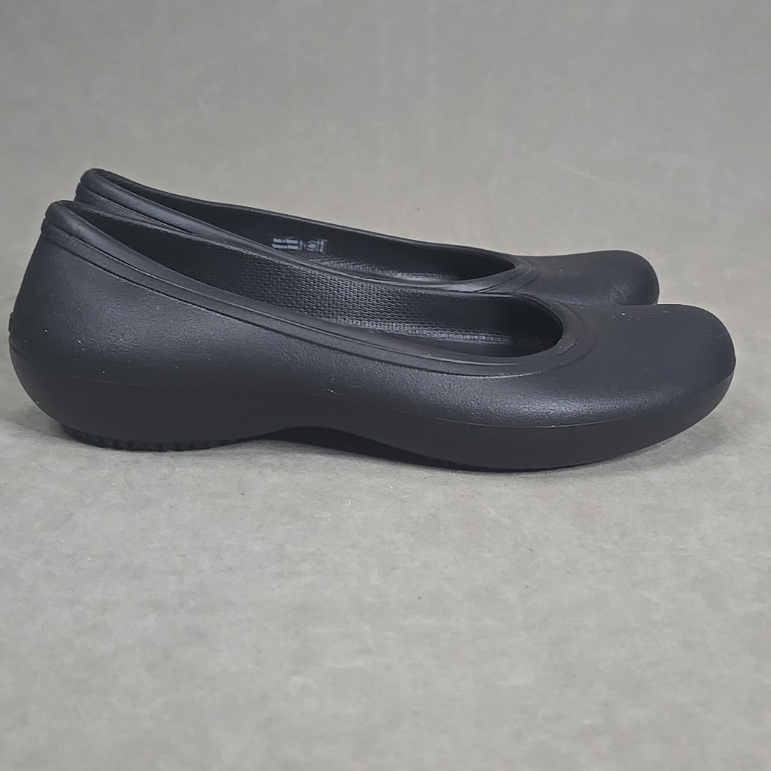 CROCS At Work Iconic Comfort Ballet Flats Black Women’s 7 Nurse 205074