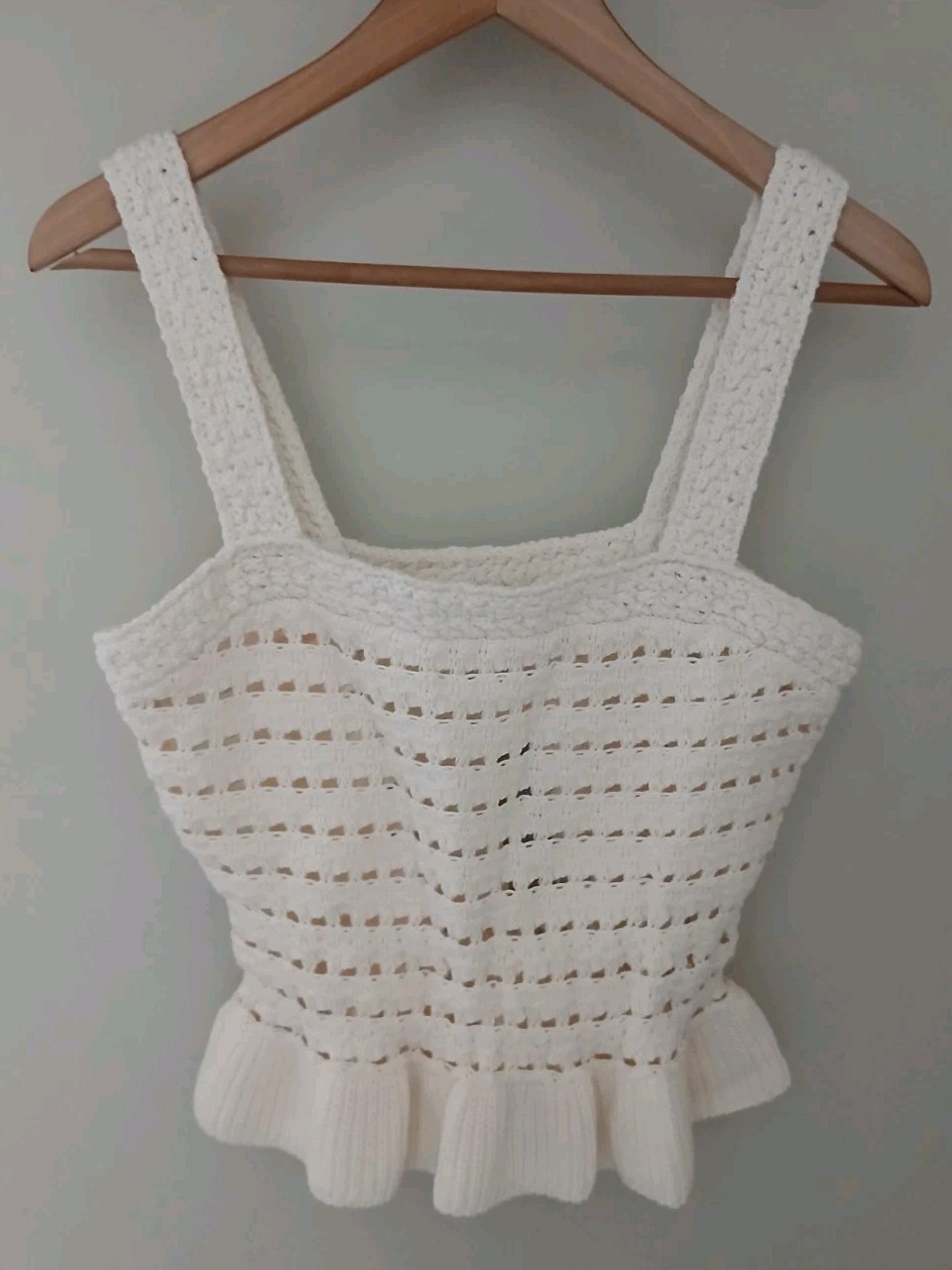 New J. Crew Crochet Ruffle Sweater Tank Top Size Small Cream Cottagecore Coastal