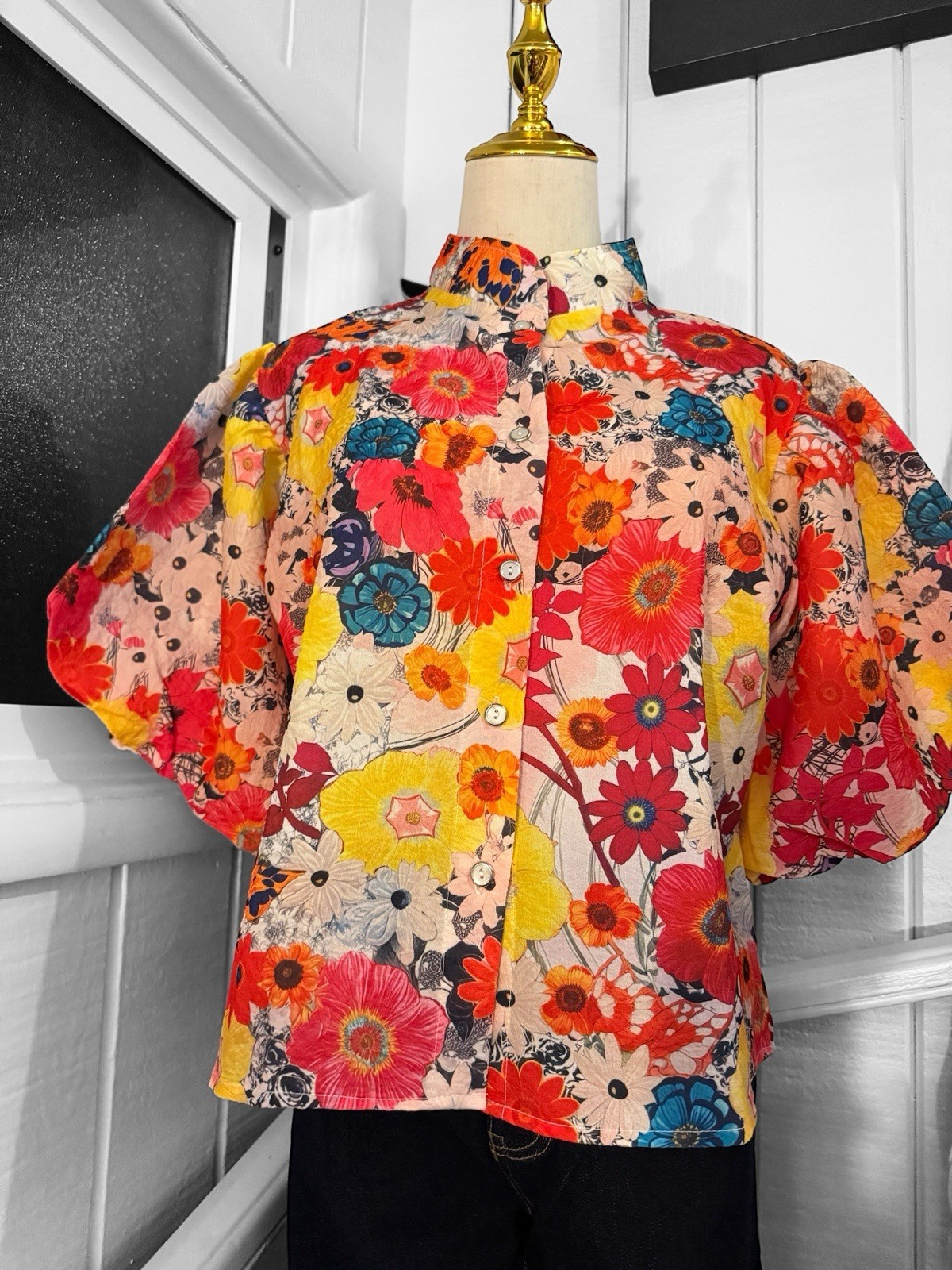 Womens Multicolor Floral Collared Button-Front Short Sleeve Blouse OS
