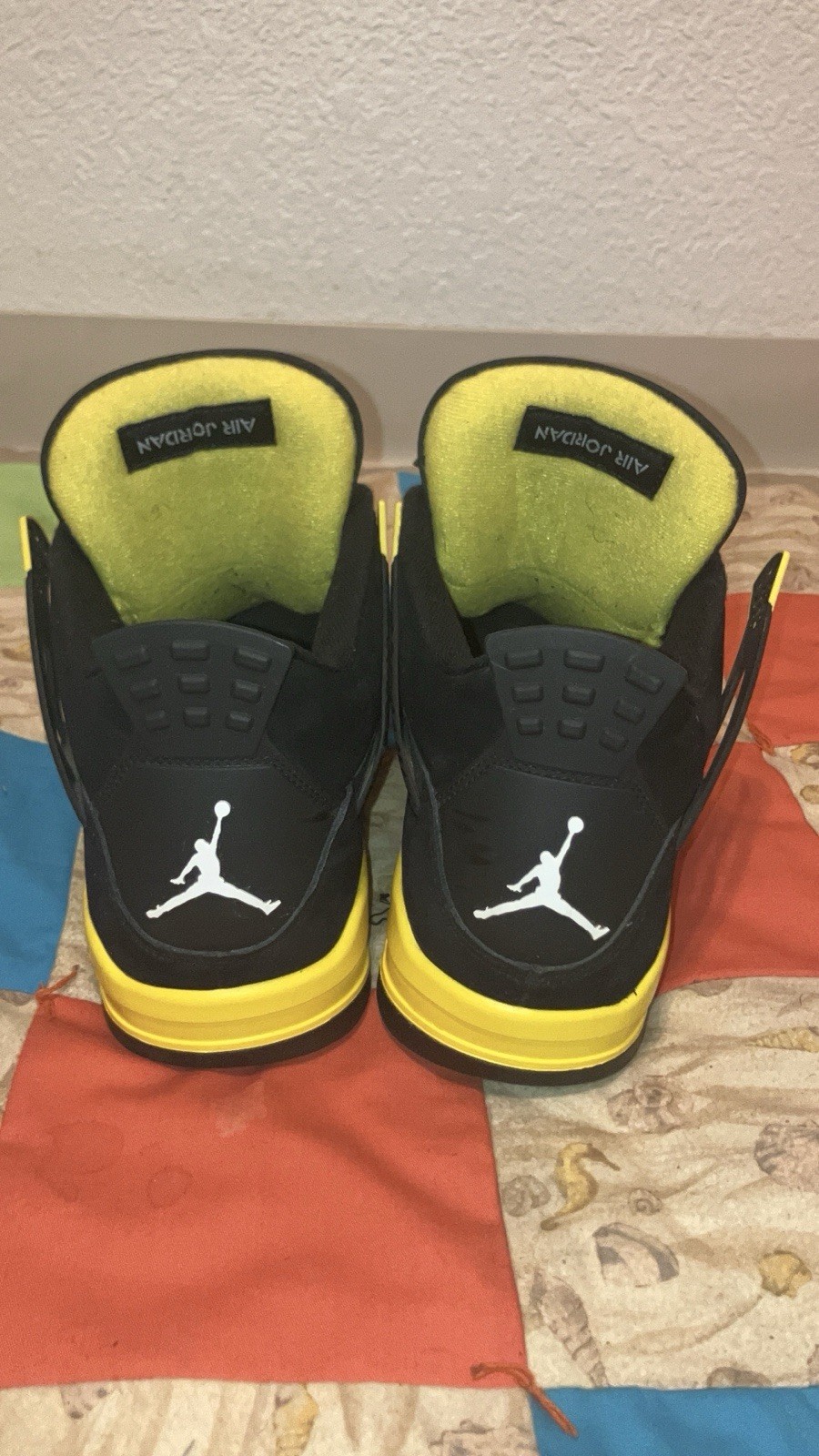 Size 14 – Jordan 4 Retro Mid Thunder