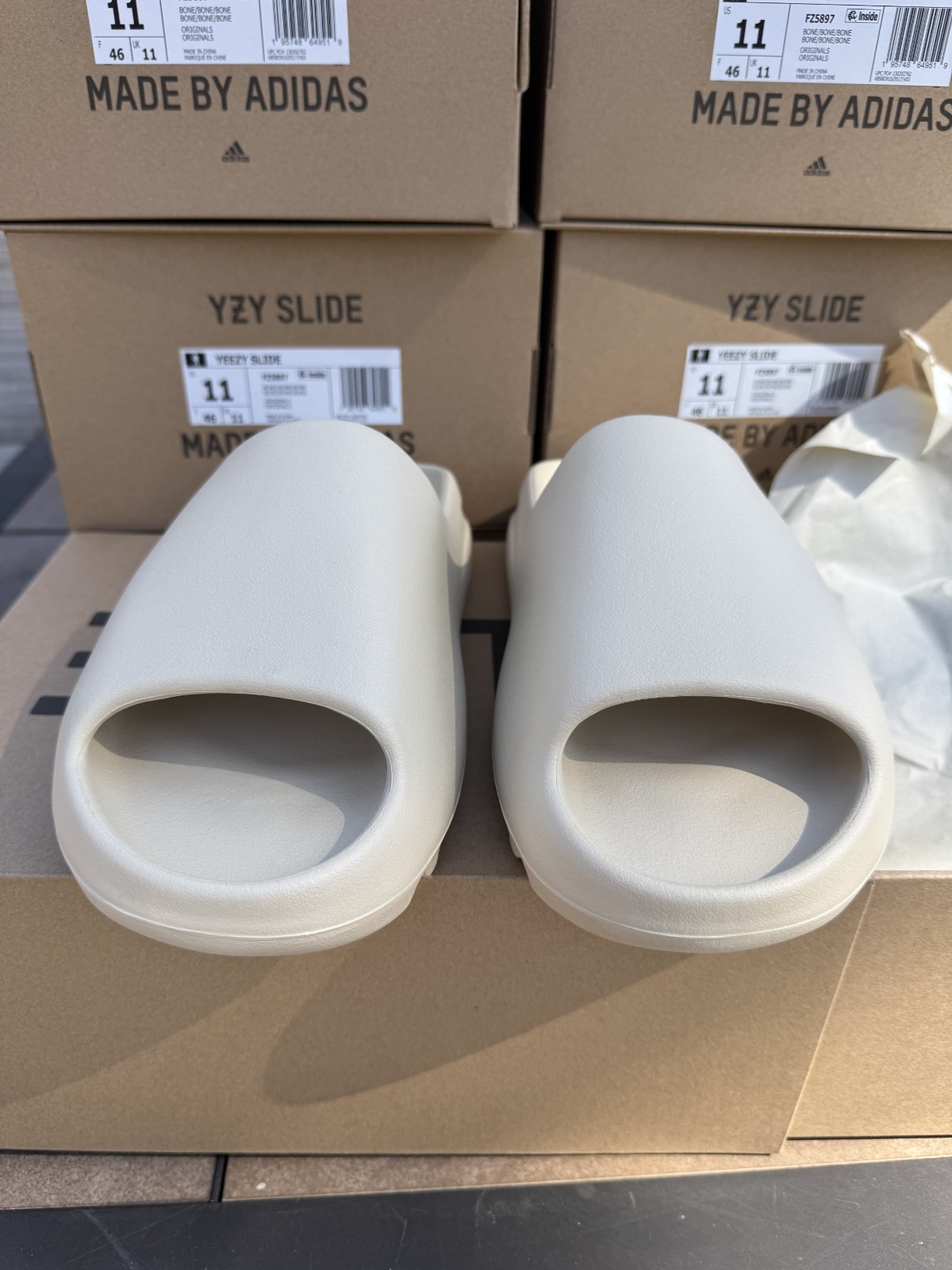 BRAND NEW adidas yeezy slide Bone FZ5897 SIZE 7-13 /100% AUTHENTIC