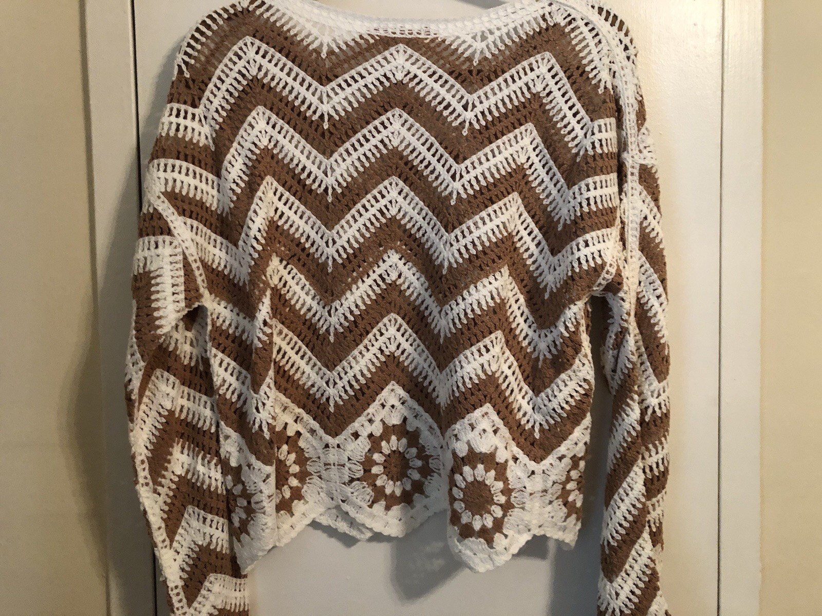 Hem & Thread Open Knit Crochet Sweater Lightweight Boho Long Sleeve Size M/L