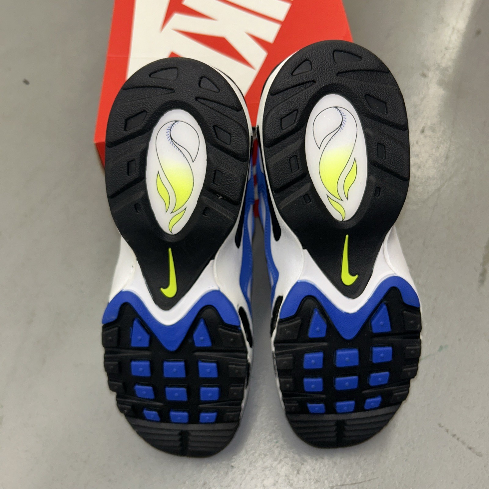 Nike Air Griffey Max 1 Varsity Royal 2021 Release Size 9.5 DJ5161-400