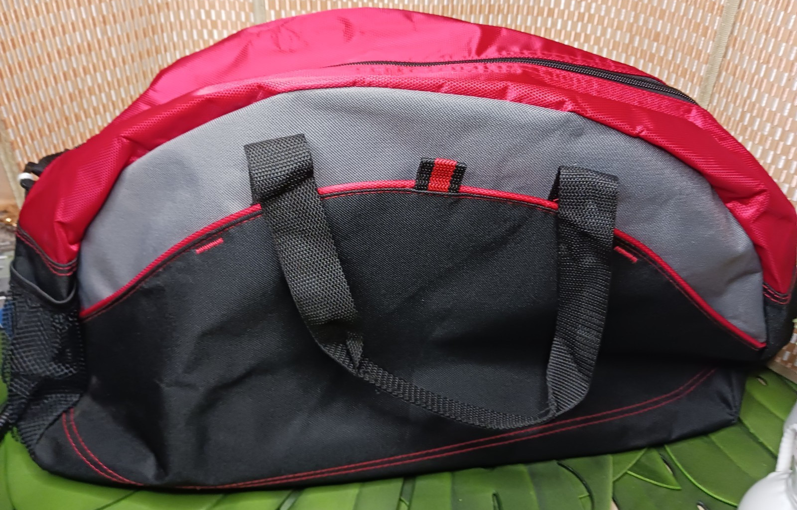 NWT Port Authority Half Moon Dome Large Duffle Bag Red Gray Black 20 x 11″