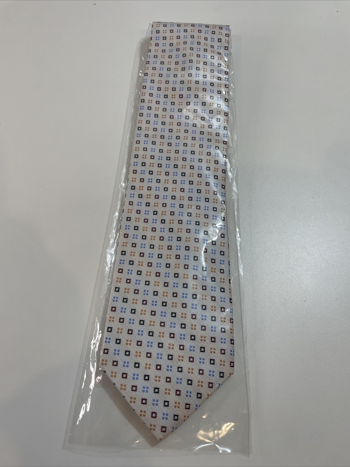 TOM JAMES Corporate Image Men’s 100% Silk Tie USA Geometric White Multicolor New