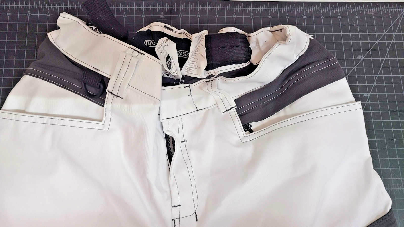 Dassy Axis Painter and Decorator Shorts w/4-Way Stretch Panels, US Women’s SZ 10