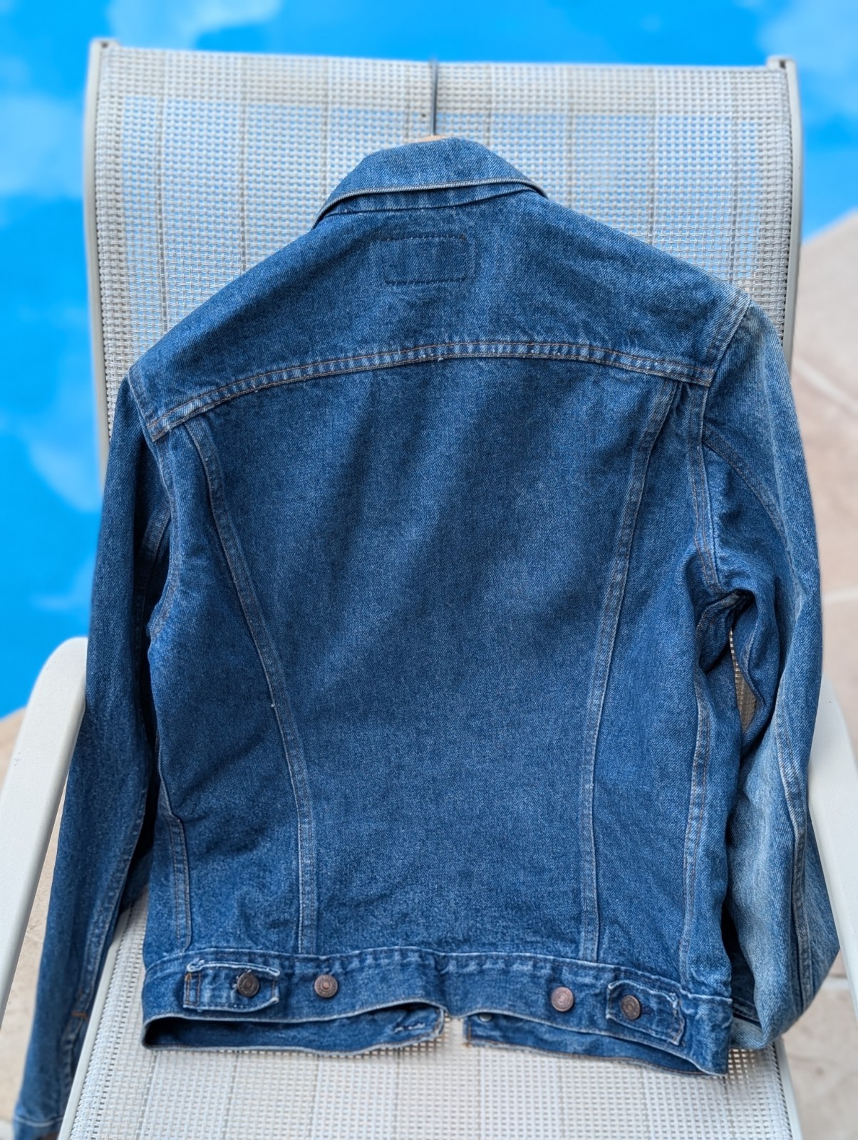 vintage Levi’s denim jacket USA made slim fit 40l