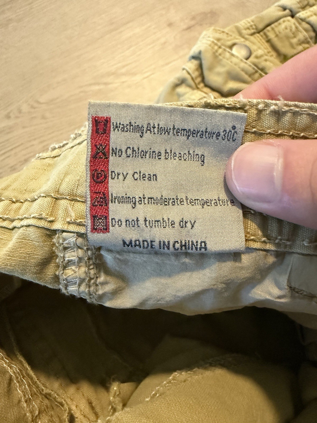 Y2K Junye Jeans Men’s Beige Cargo Pants 30 Regular Fit Straight