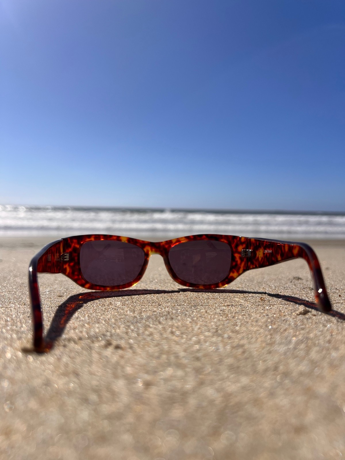 FAB Fashion Sunglasses, made in Japan Adult smallmed NEW “Little Stevie” w/pouch