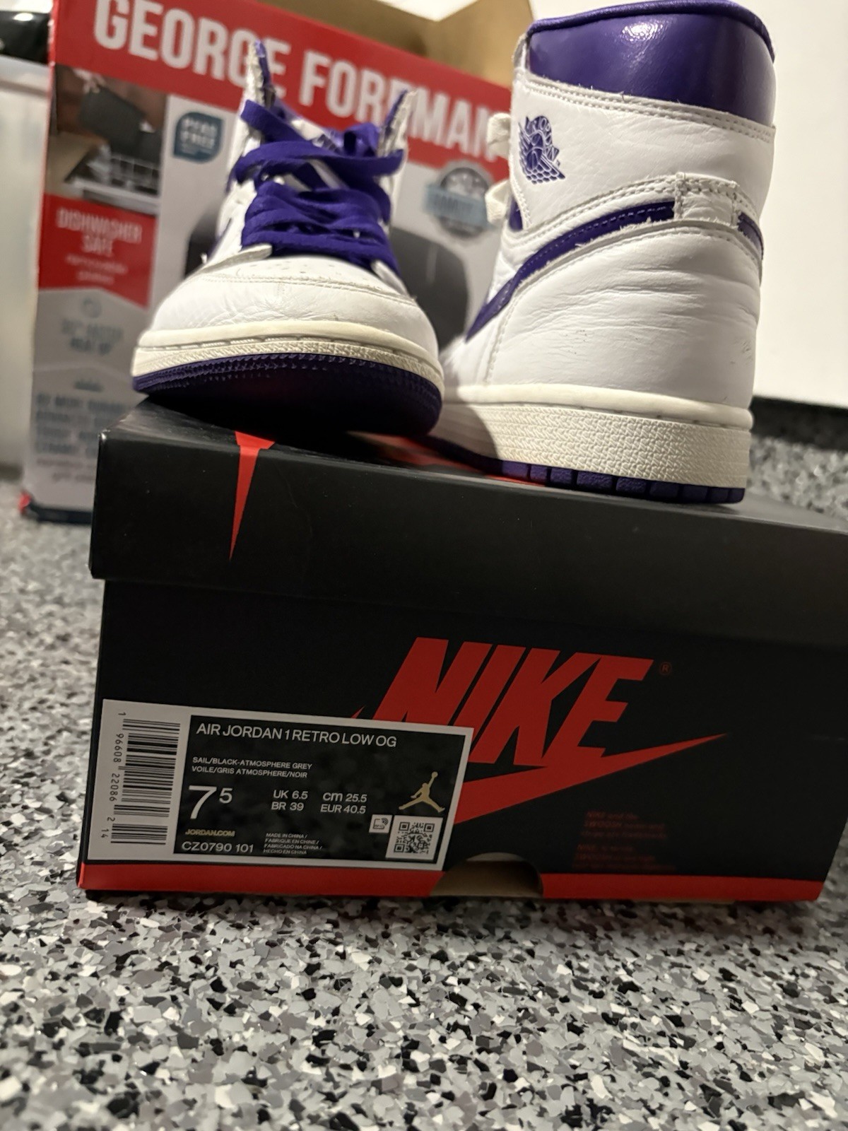 Jordan 1 Low white and purple trainers #sneakers #lifestyle