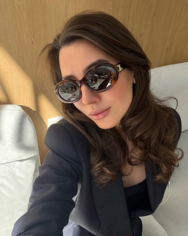 CELINE CL40194U Acetate Oval Sunglasses Havana Tortoise Gold Logo 52‑22‑145