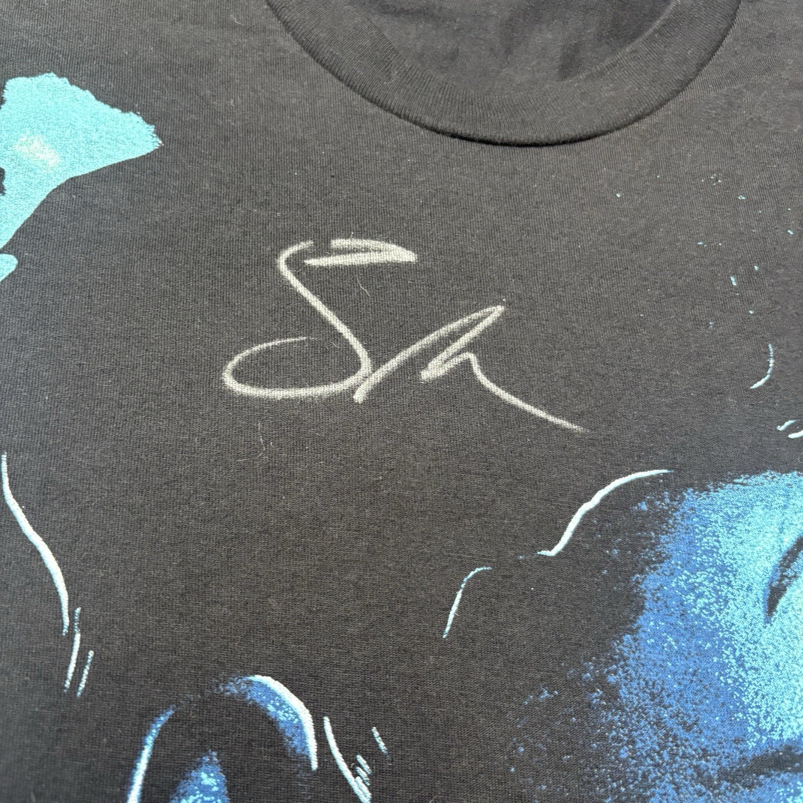 Signed Shawn Mendes Illuminate World Tour M Black Double-Sided Shirt