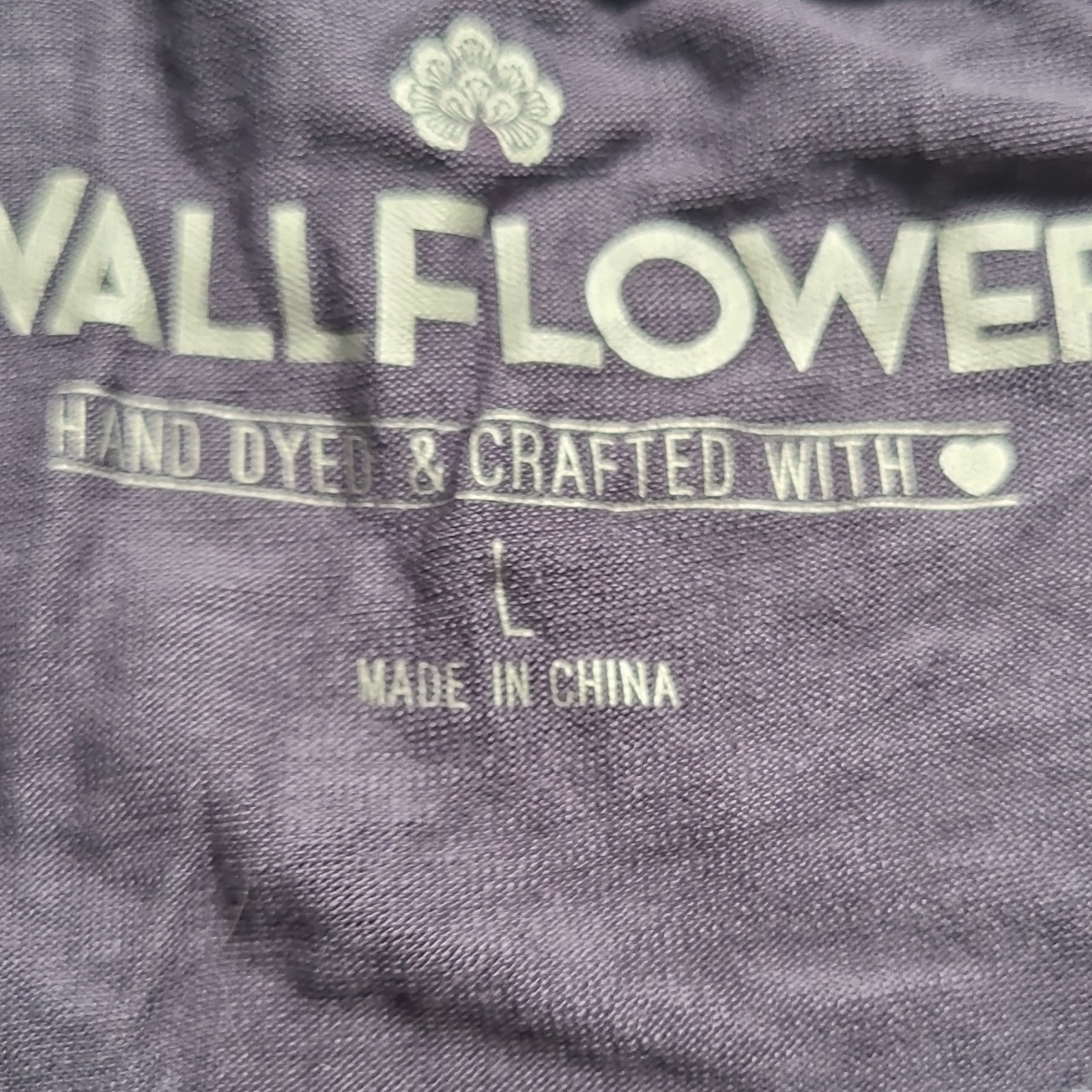 Wallflower Women’s Purple/Blue Tie-Dye Knit Stretch Top Button Front Lace L