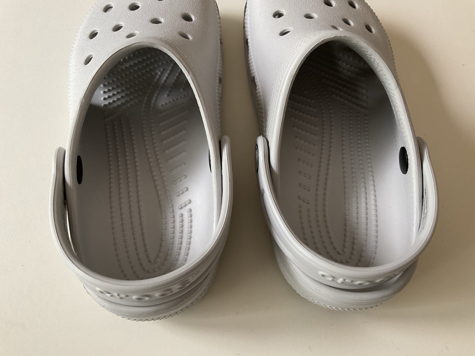 NWOT Crocs Atmosphere Gray Sandals Sz M3 W5 M 3 W 5 Light Grey