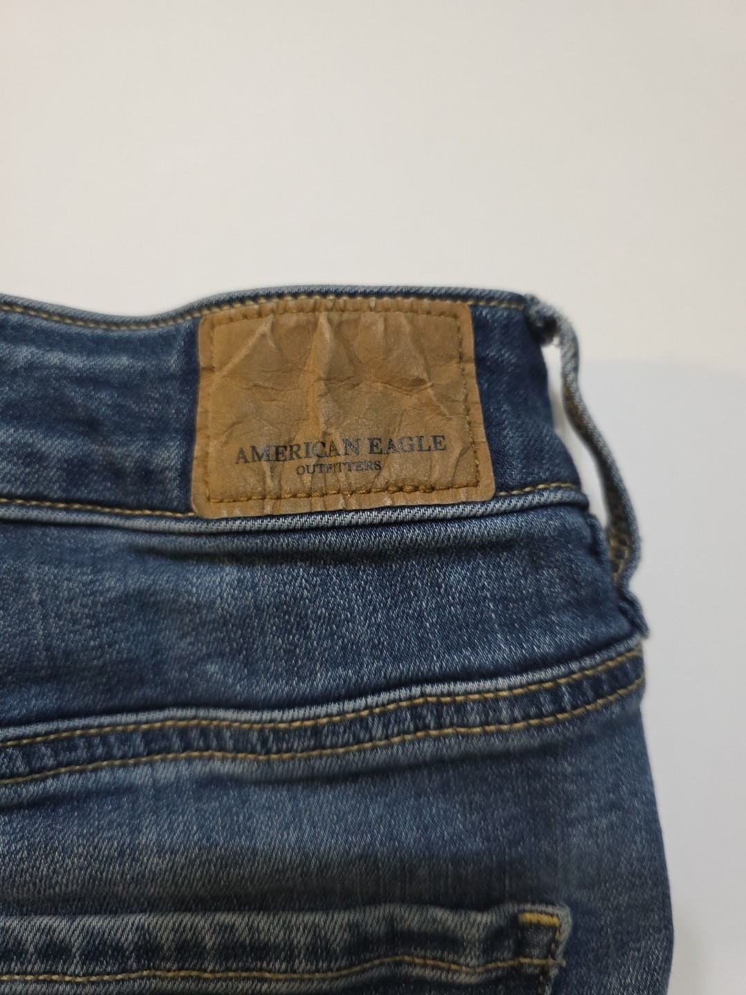 American Eagle Jeans Women’s 6 Short RN54485 CA 03873 Stretch (C11)