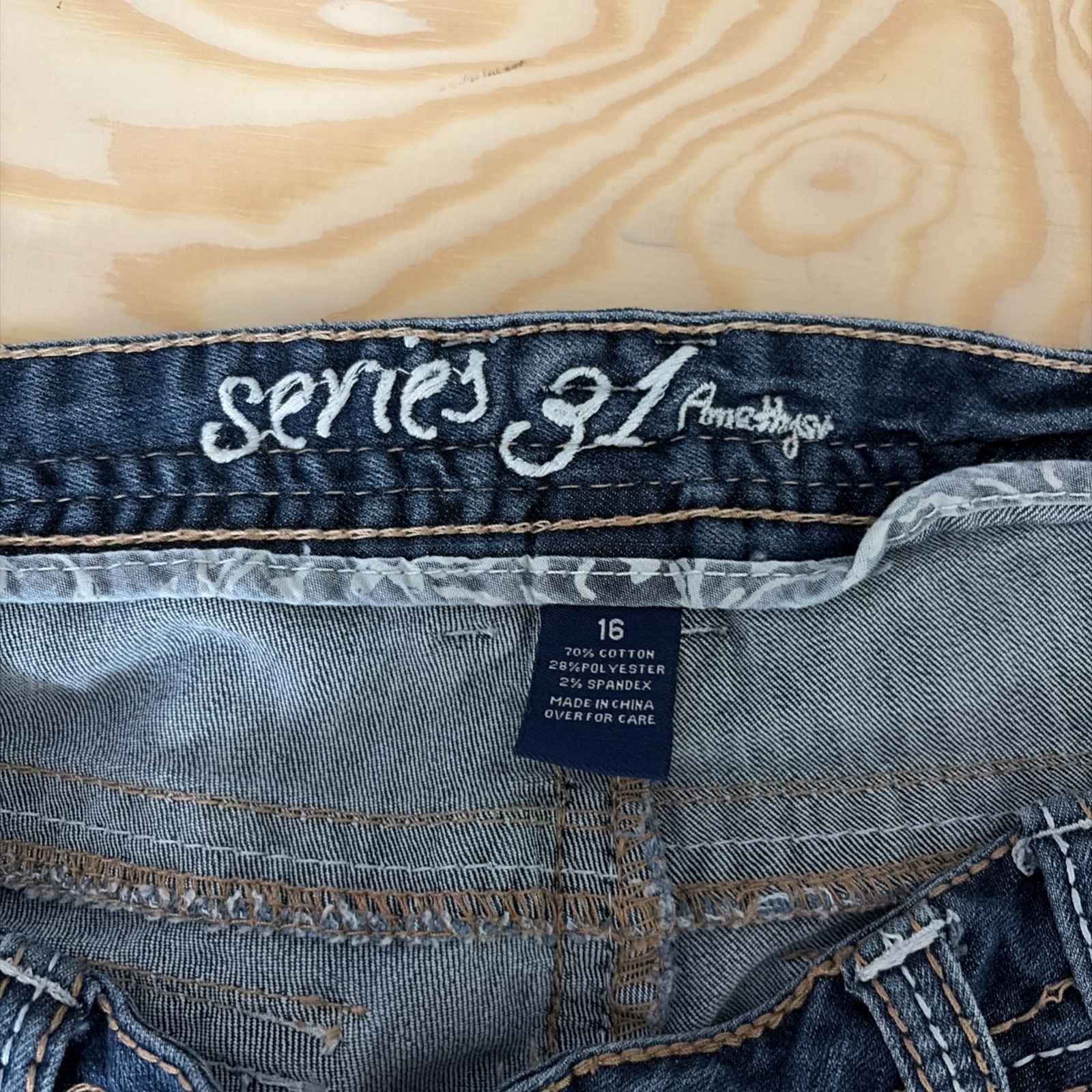 Series 31 Amethyst Jeans Womens 38×30 Blue Bootcut Pockets Embroidered