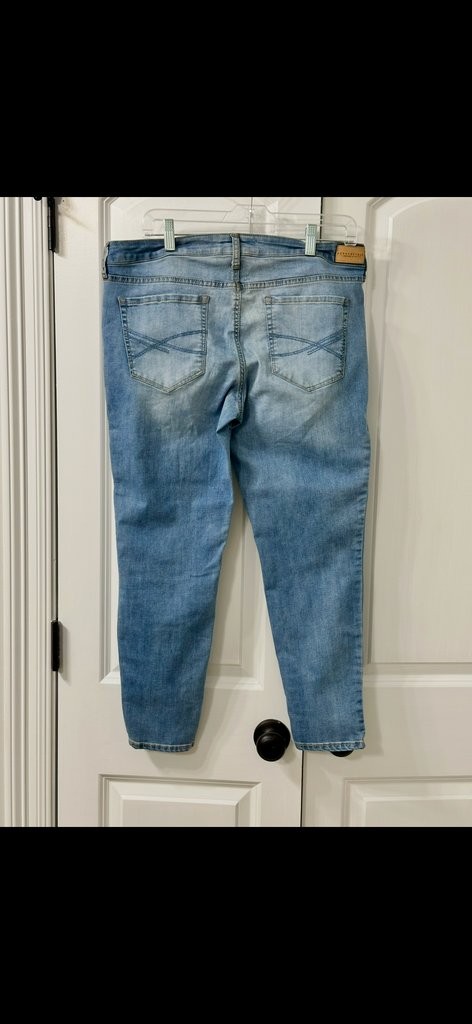 Aeropostale Light Wash Jegging Jeans
