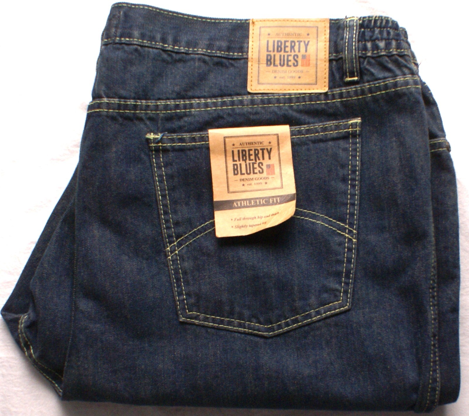 Liberty Blues Men’s Elastic Waist Jeans Blue Straight Leg Distressed Denim 46X32