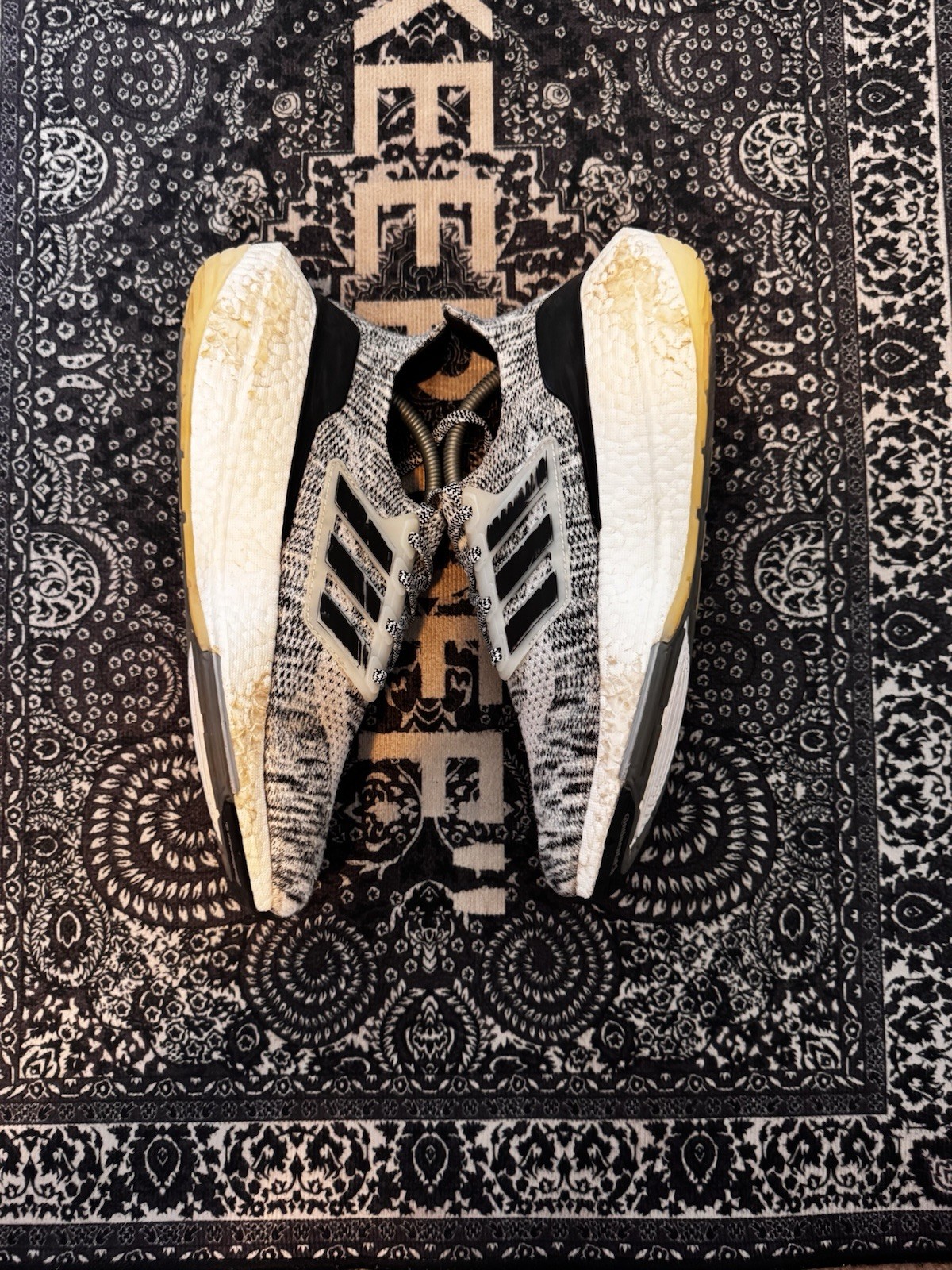 adidas Ultraboost 21 Men’s Primeknit Cushioned Running Sneakers White/Black