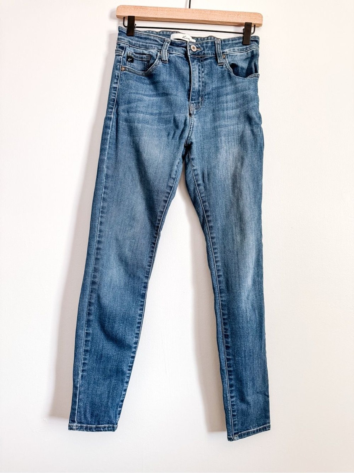 Kancan High Rise Skinny Jeans Size 27 Medium Wash Stretch Denim