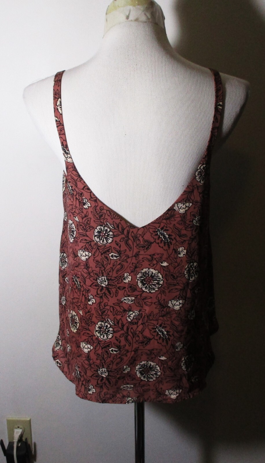 FOREVER 21 Brown Spaghetti Strap Top Size M NWOT