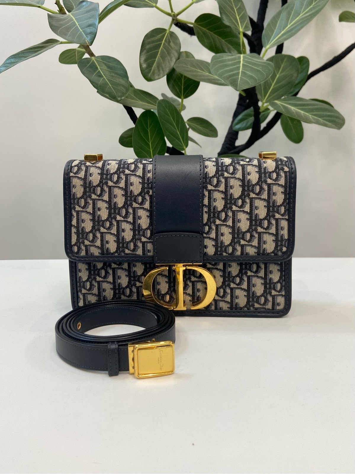 Dior Pre-Owned Authentic Luxury Handbag 24x17x8cm Free Tracked Shipping