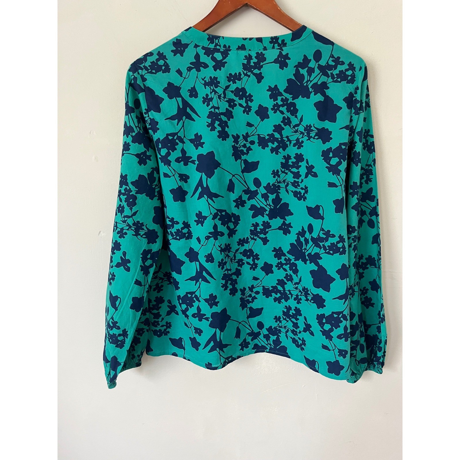 Candace Cameron Teal Green Navy Blue Floral Cotton Blouse Long Sleeve M boho
