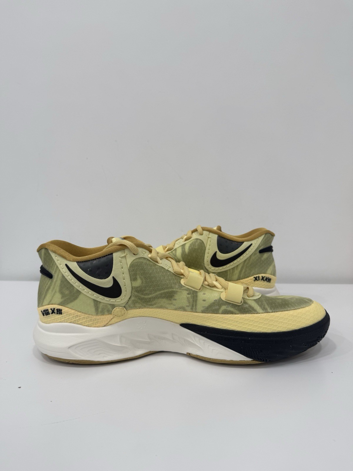 Nike Kyrie 8 Citron Leopard NIB Box Shoes Sneakers DJ6017-800 Men Size 13.5