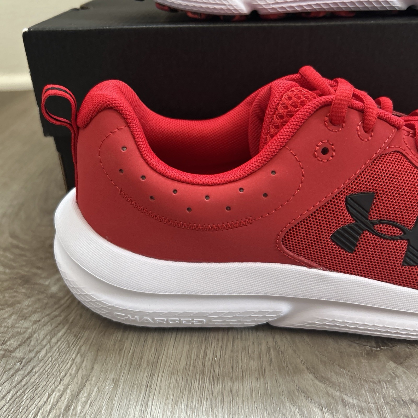 Under Armour Charged Assert 10 Mens 9 Running Shoes Red Sneakers 3026175-600