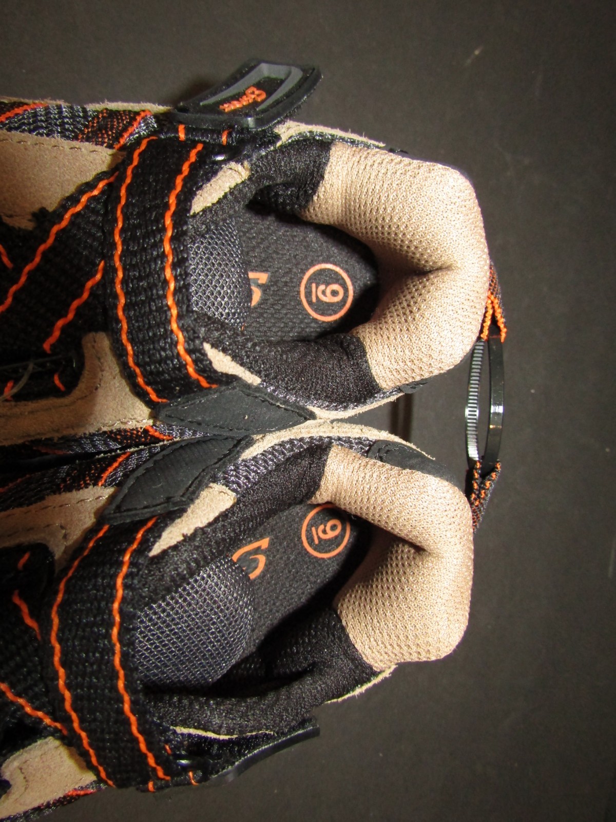 S SPORT GARGONS Boys Size 9 Tan, Black & Orange VELCO CLOSE Hiking SHOES