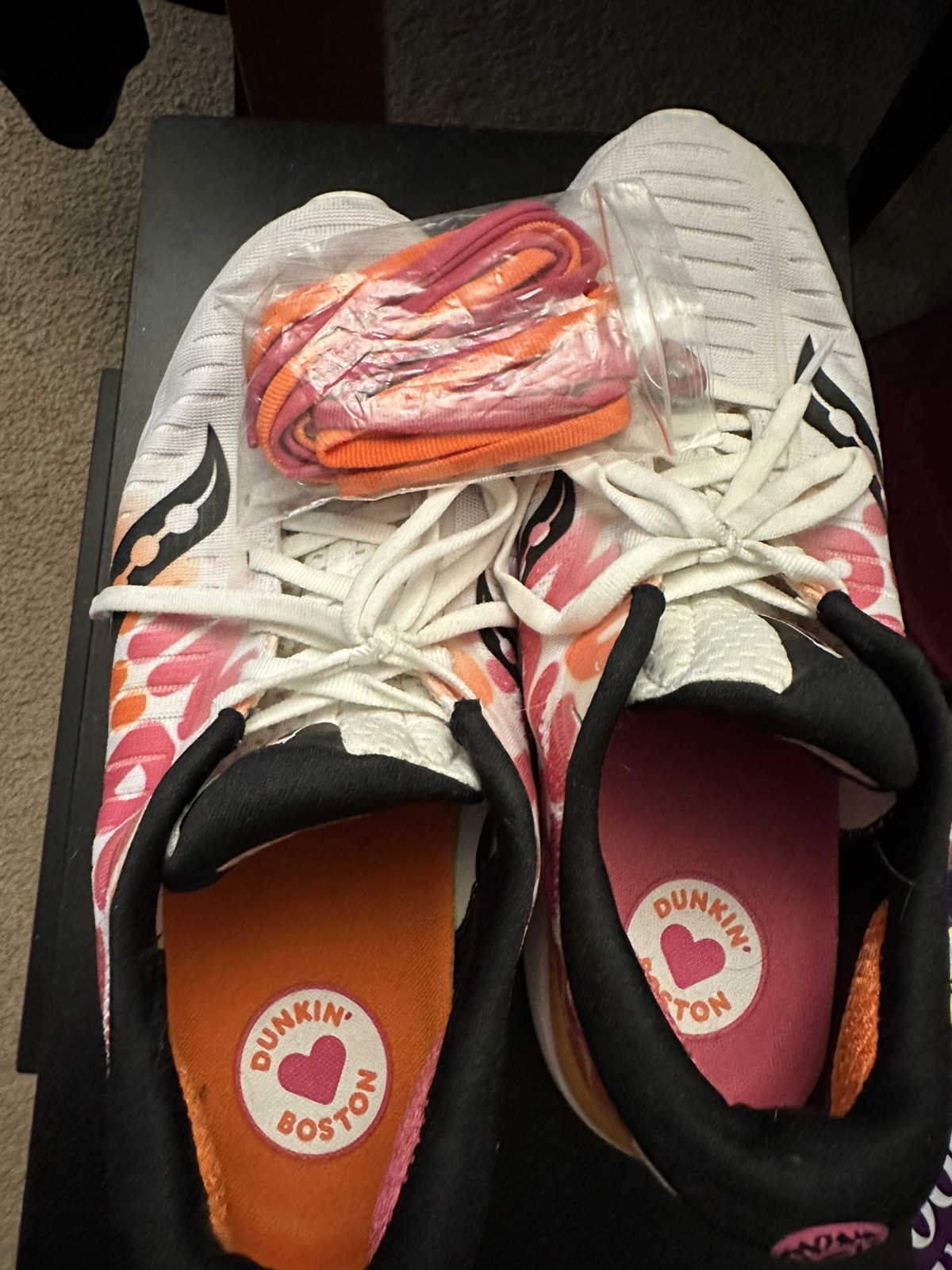 Womens Saucony Kinvara 10 Dunkin’ Donuts S10467-26 Boston Sneakers Shoes