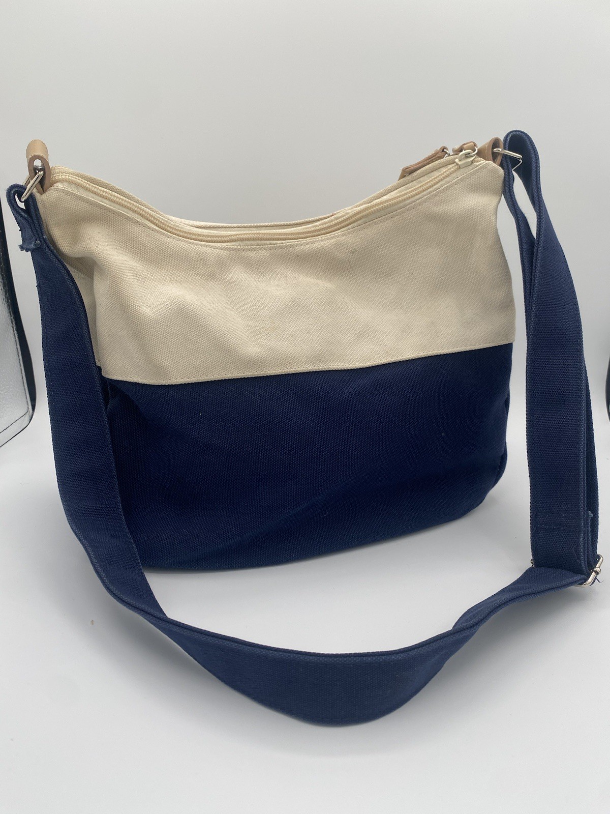Croft and Barrow navy and cream canvas shoulder bag