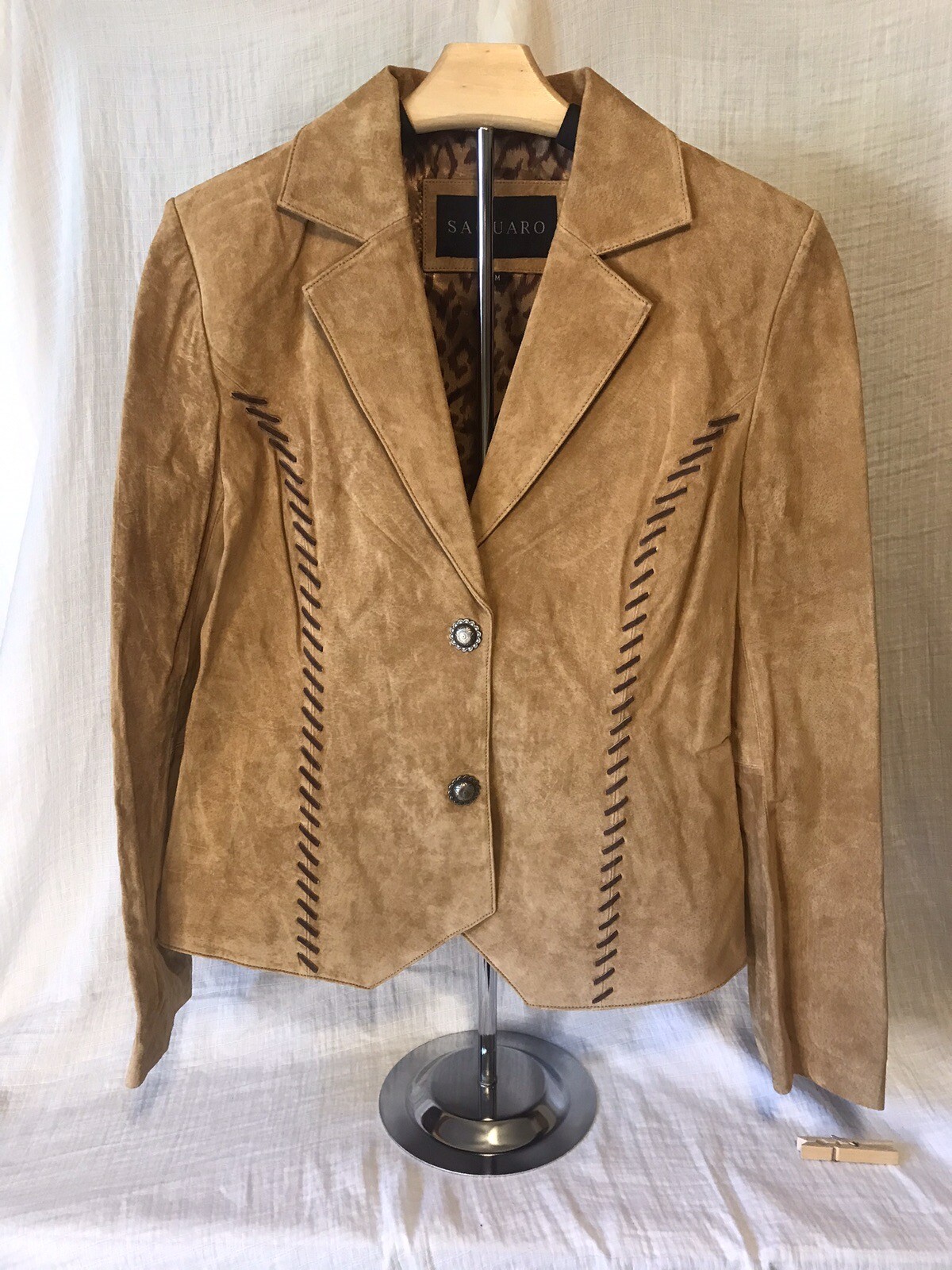 Saguaro Jacket Wm’s Sz Med Lt Tan Leather Lightly Distressed 2 Snaps, Slim Fit