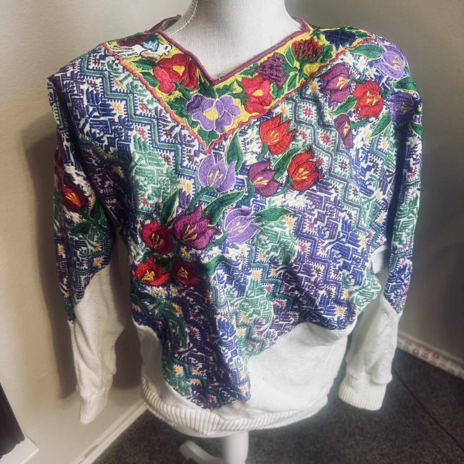 VTG Dona Cristina Hand Woven Artwear knit sweater Guatemala huipile embroidered