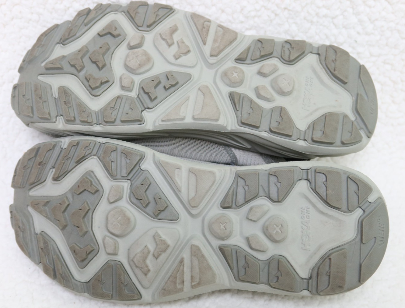 Mens Hoka Hopara 2 Barley/Oat Milk Shoes Size 11.5