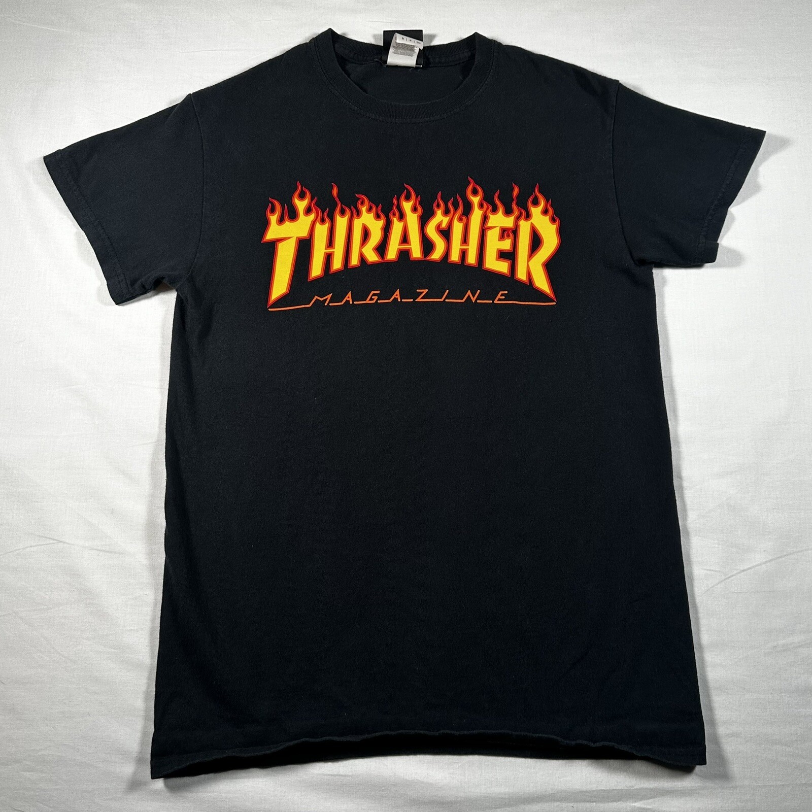 Thrasher Magazine Shirt Men’s Small Black SS Skateboarding Flaming Logo Y2K