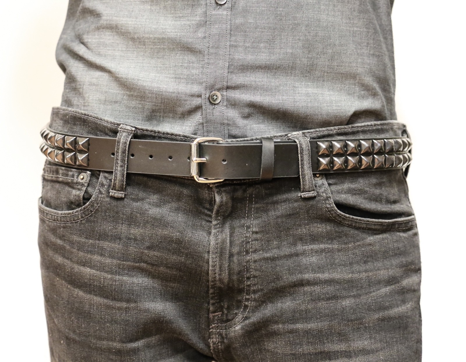 2 Row Black Gunmetal Pyramid Stud Belt Leather Punk, Metal,Thrash, Sid Vicious