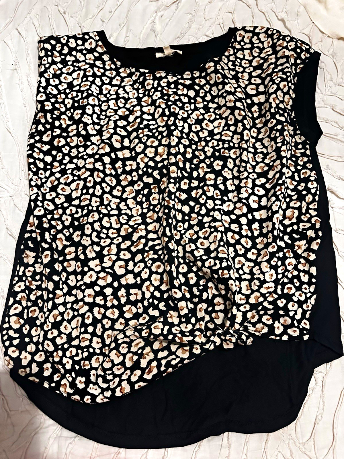 Mystree Women’s M Blouse Black/Beige/Brown Leopard Print Sleeveless Pullover