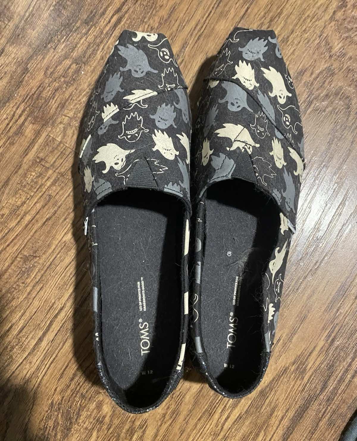 TOMS Women’s US 12 Black Ghost Print Canvas Slip-On Flats Lightweight