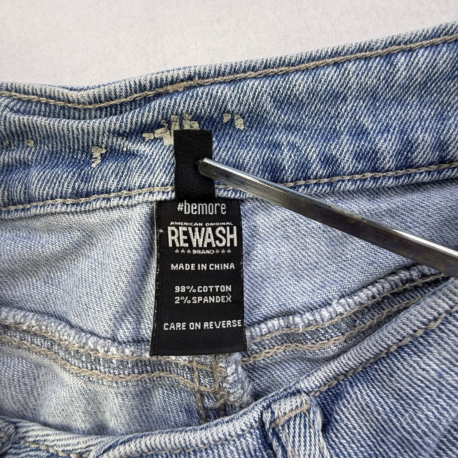 REWASH Size 3 Jean W26 Light Wash Boyfriend Rolled Cuff Straight Leg Y2K 1022