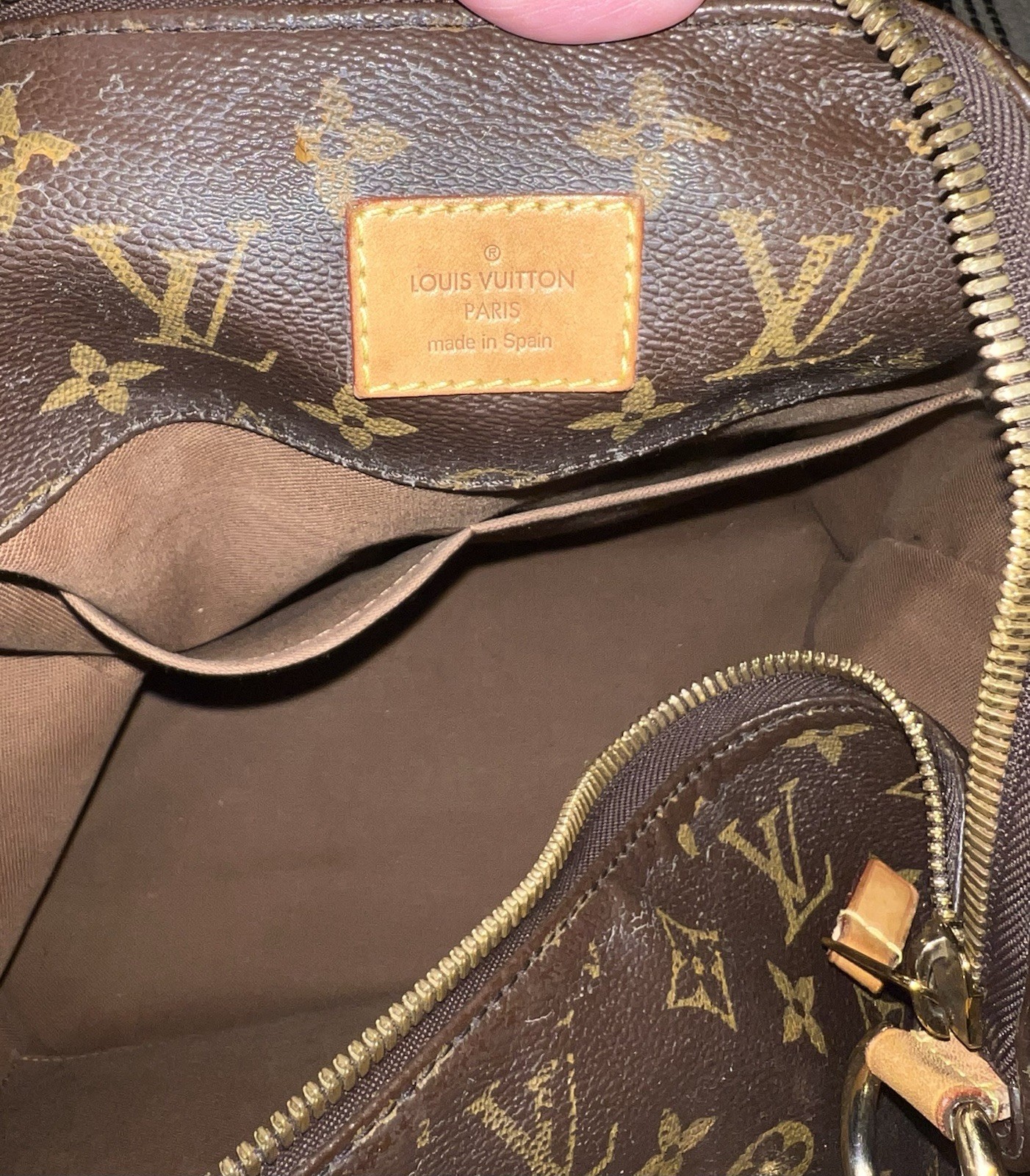Authentic Louis Vuitton Sully MM Monogram Shoulder Bag