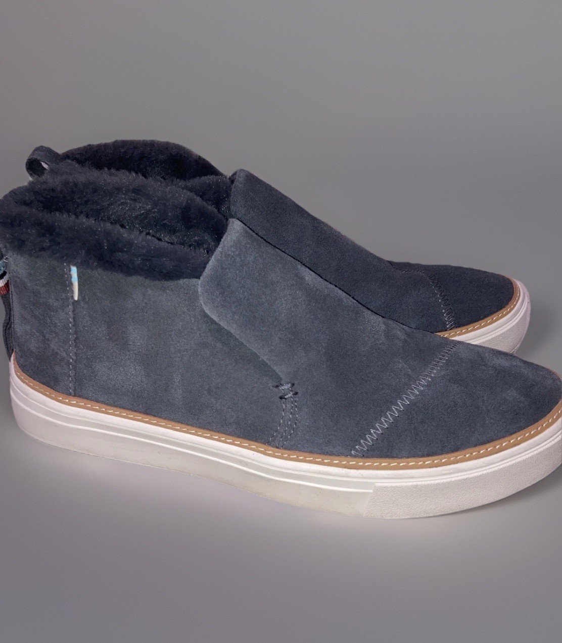 Toms Paxton Forged Iron Gray Zip Hi Top Moccasin Sneakers Suede Faux Fur W Sz 8