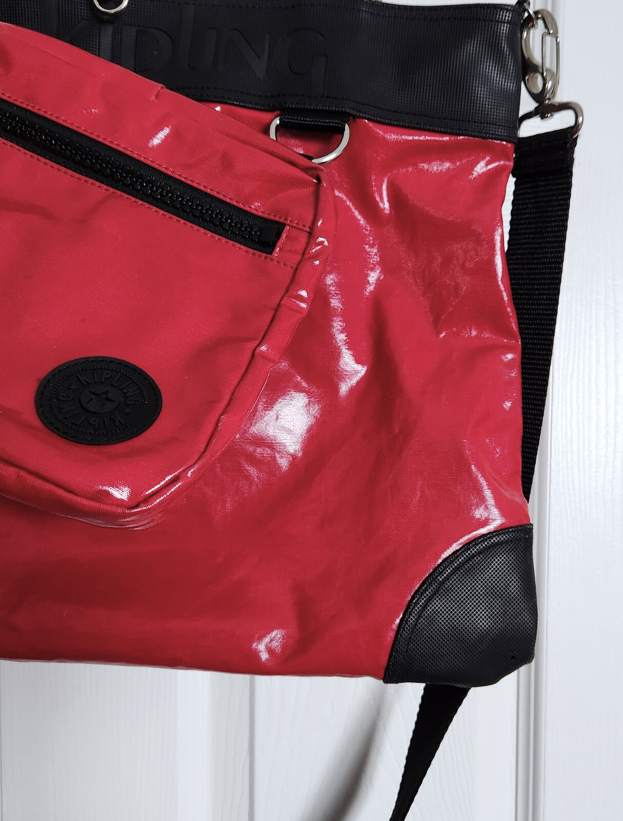 Kipling Fergie Glossy Convertible Crossbody Bag Tote Red and Black, Front Pouch