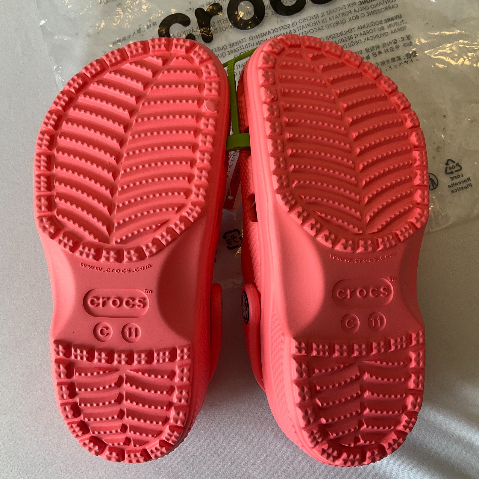 Crocs Classic Clogs Kids Size C11 Pink