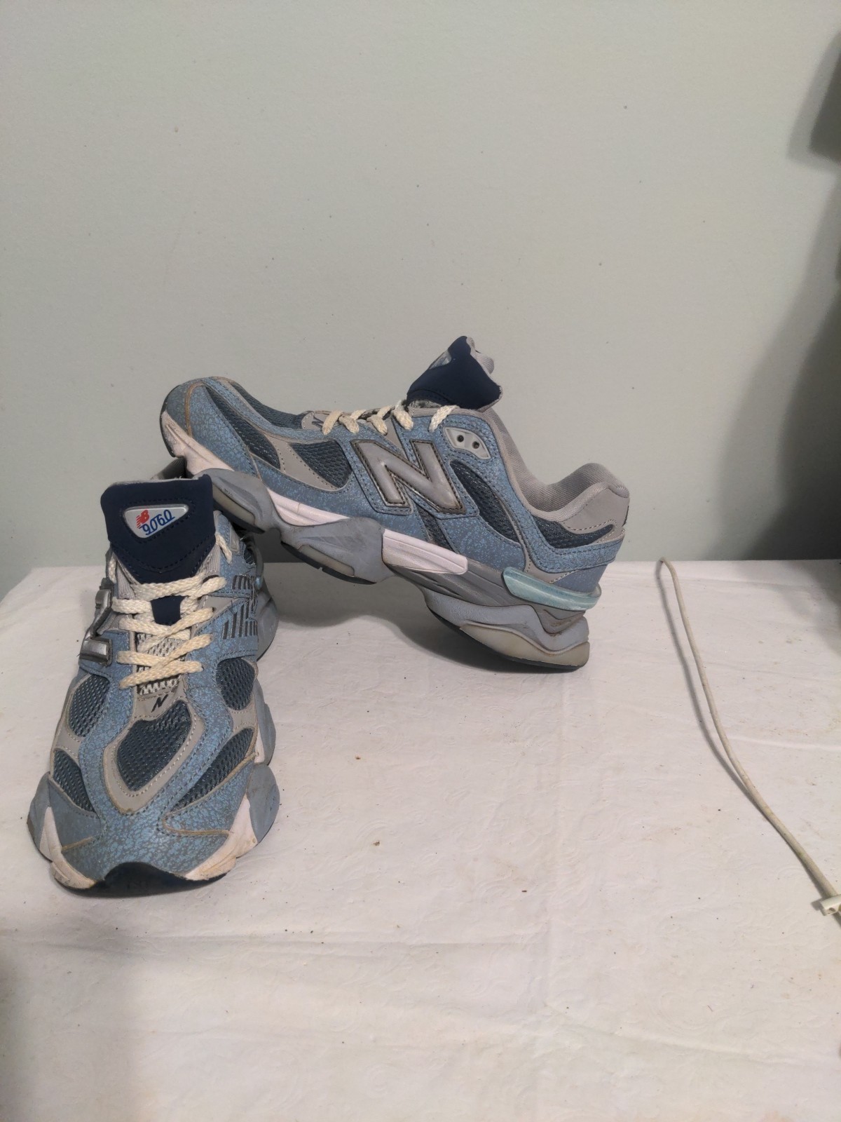 New Balance 9060 ‘Moon Daze’ Men’s Shoes Good Condition Men’s 8 Women’s 9.5