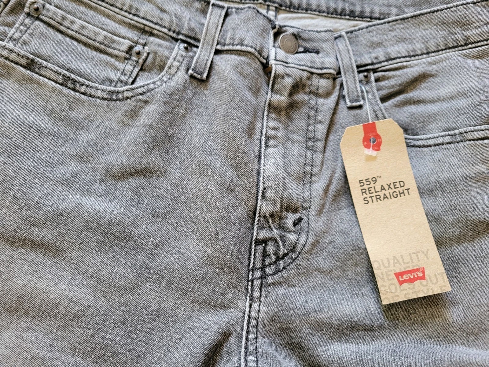 NWT Levi’s 559 Relaxed Straight Grey Wash Denim Jeans Sz.32 X 32 NEW
