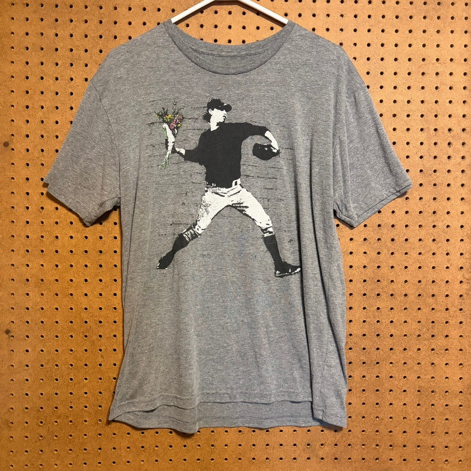 108 Stitches Graphic Tee Large Gray Banksy Flower Thrower Baseball Street Art