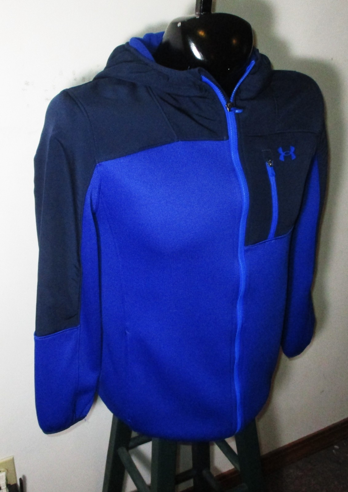 UNDER ARMOUR Blue Full Zip Hoeded Jacket Youths XL NWOT