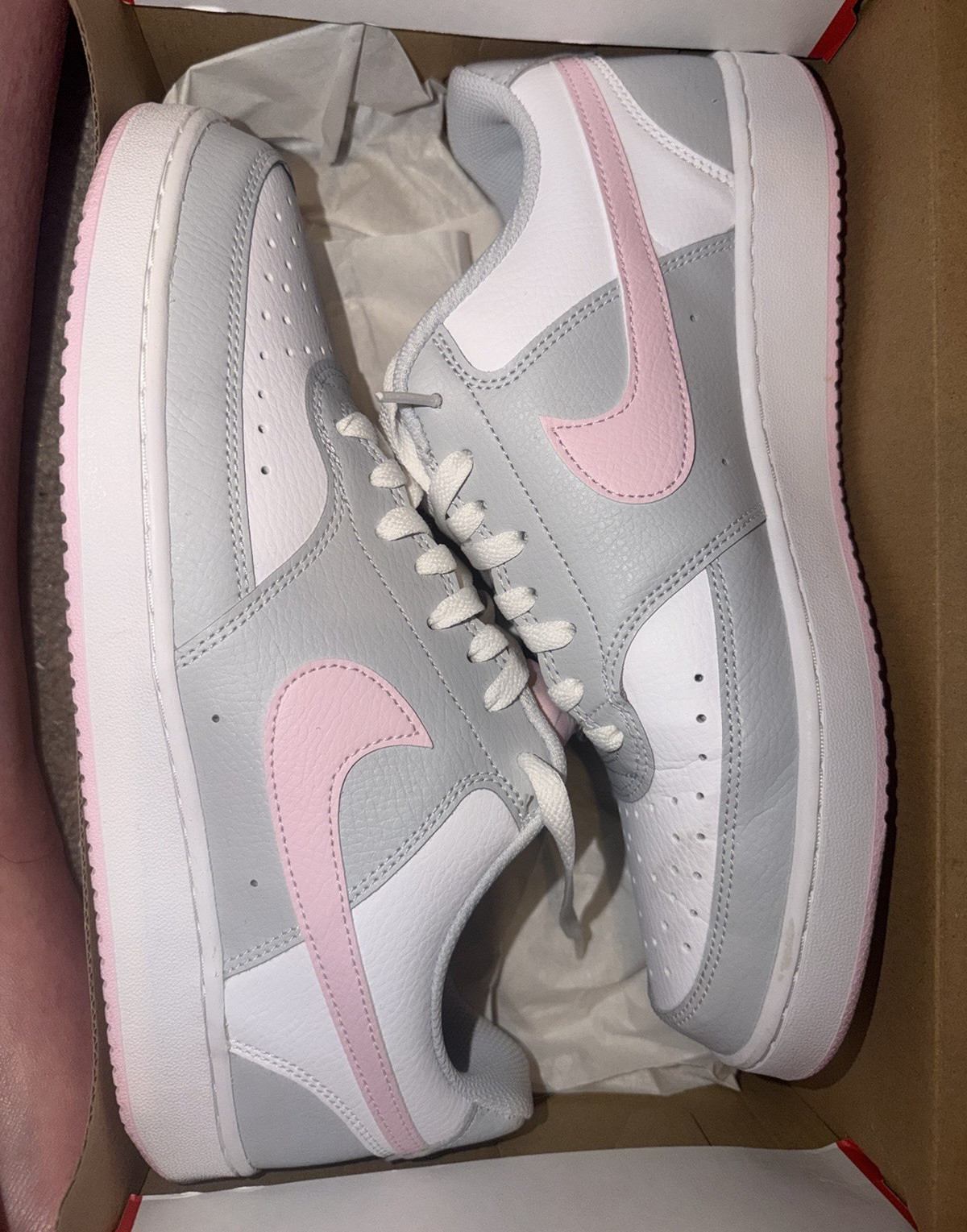 Nike Court Vision Low Women’s Low Top Lace-Up Colorblock Sneakers IB4009 043
